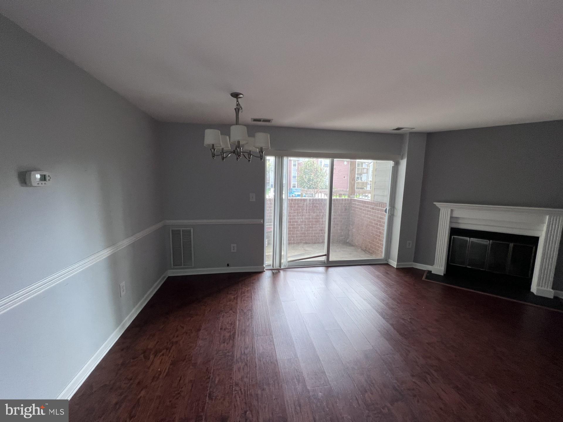 CROMWELL FOUNTAIN - Residential Lease