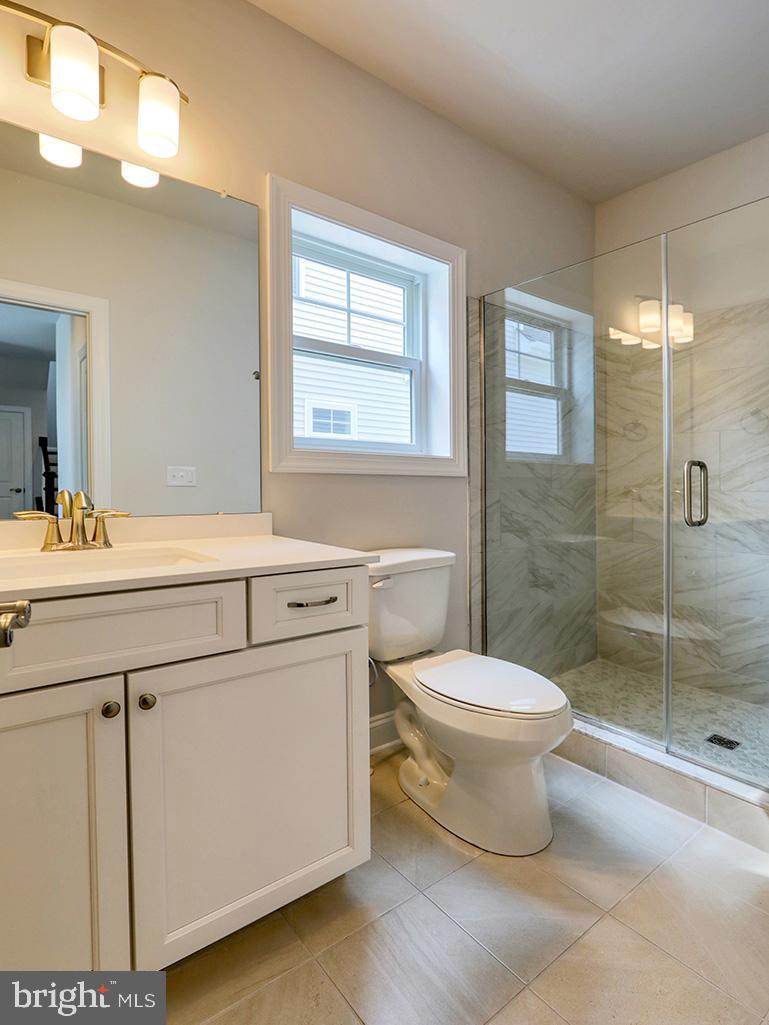 WESTRIDGE SHORES - Residential