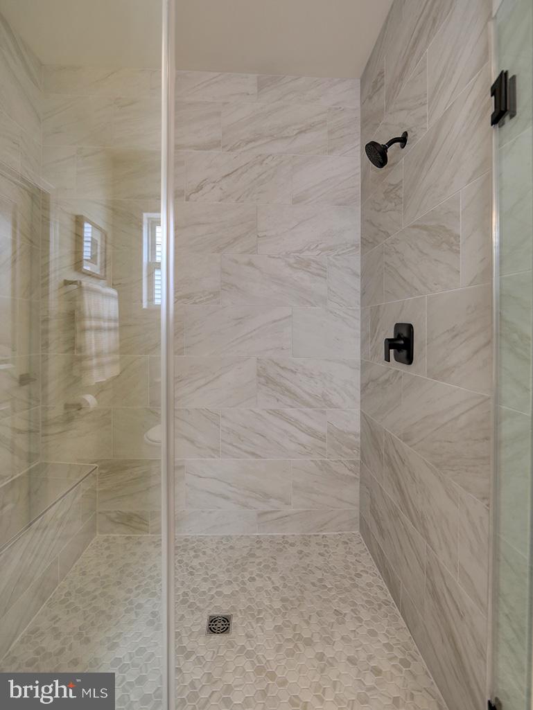 WESTRIDGE SHORES - Residential