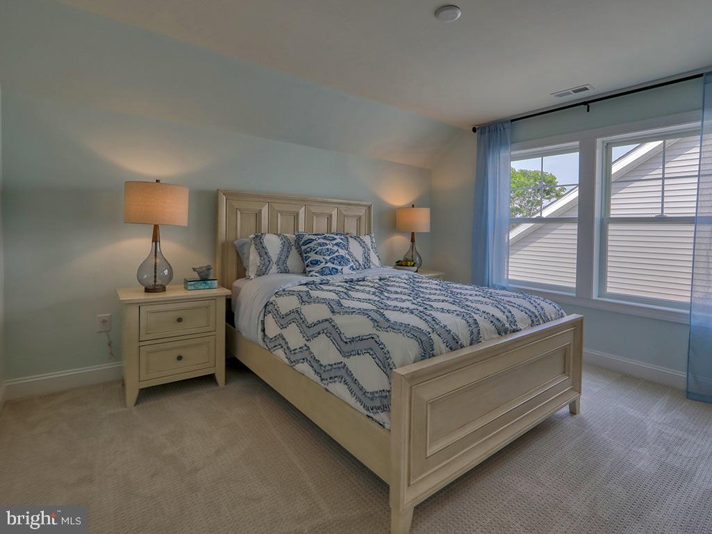 WESTRIDGE SHORES - Residential