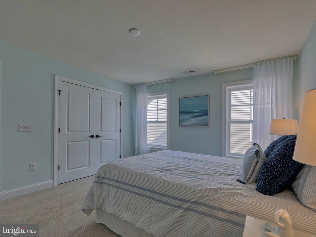 WESTRIDGE SHORES - Residential