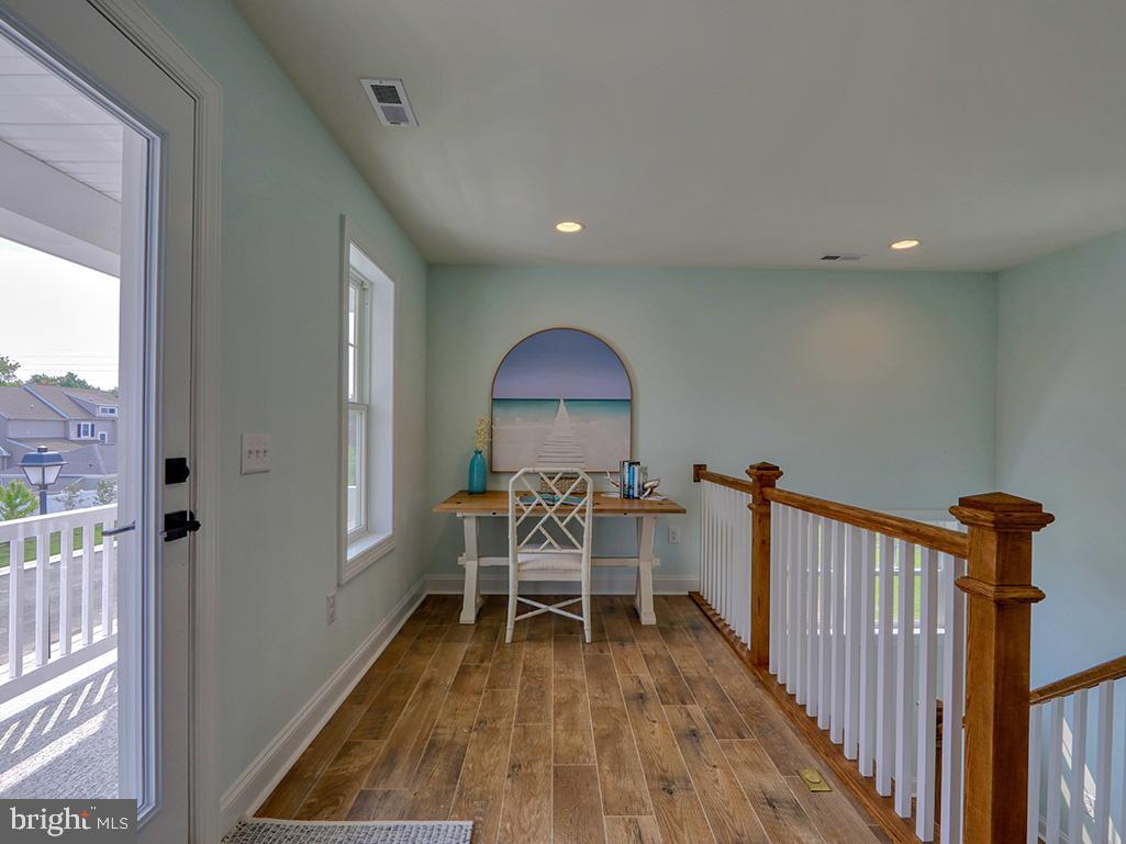 WESTRIDGE SHORES - Residential