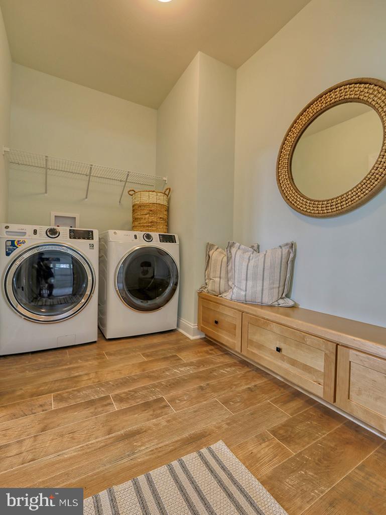 WESTRIDGE SHORES - Residential