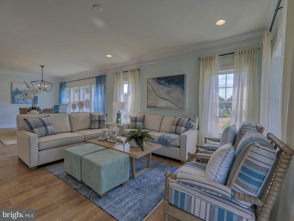 WESTRIDGE SHORES - Residential