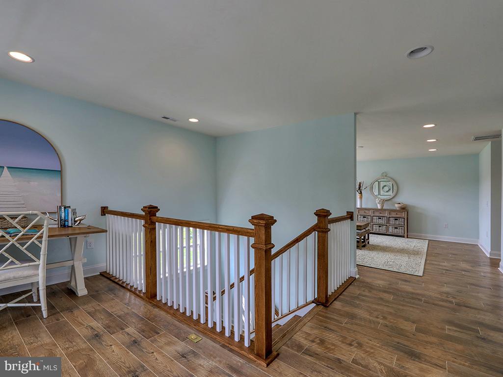 WESTRIDGE SHORES - Residential