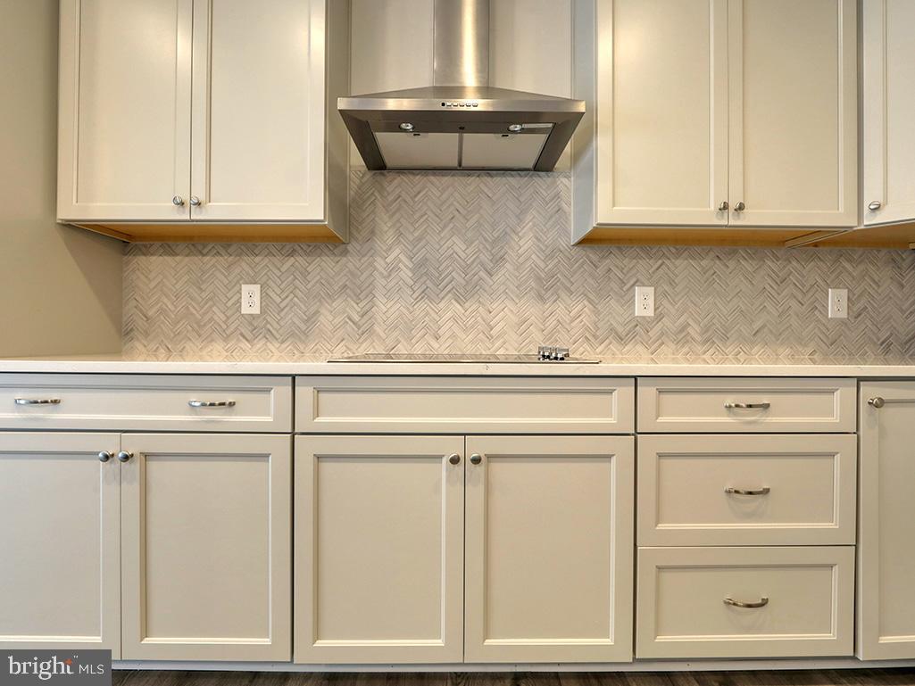 WESTRIDGE SHORES - Residential