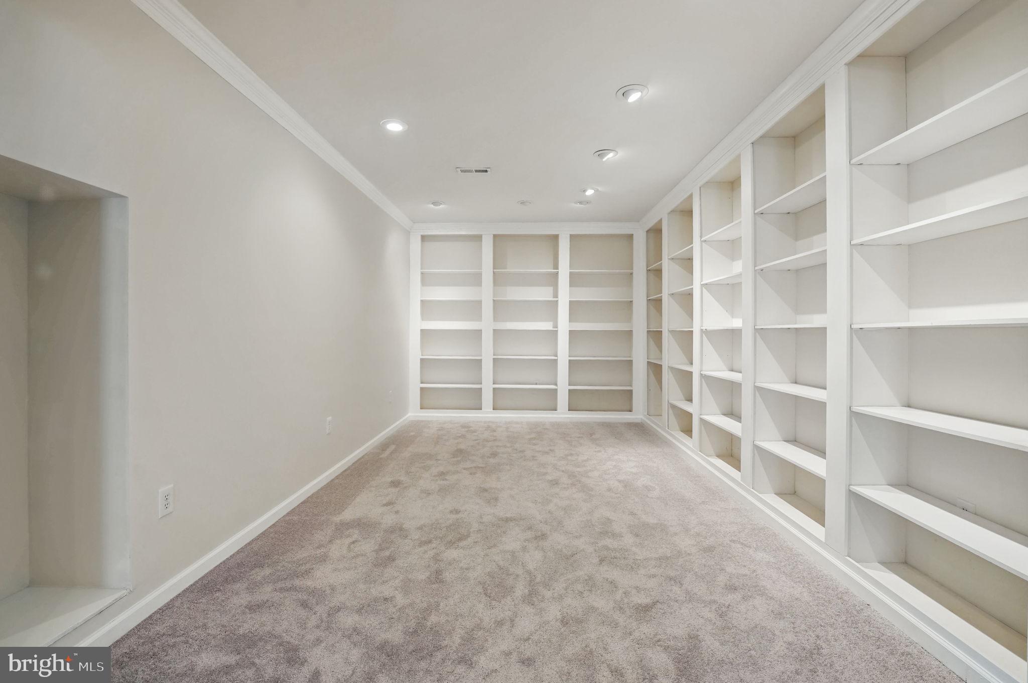 FAWN LAKE - Residential Lease