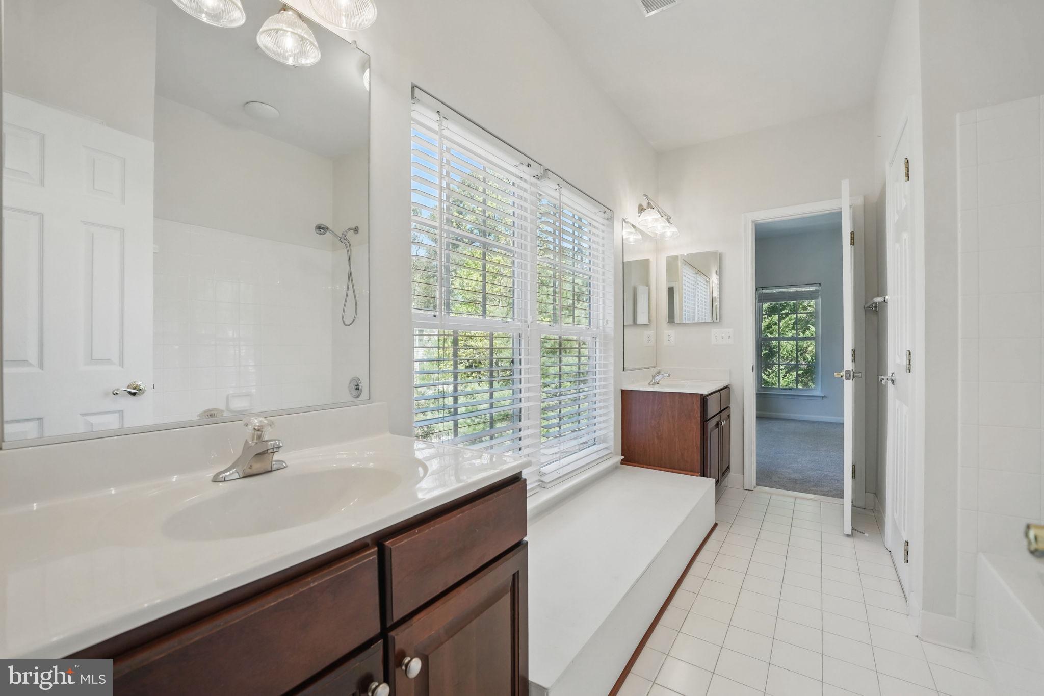 FAWN LAKE - Residential Lease