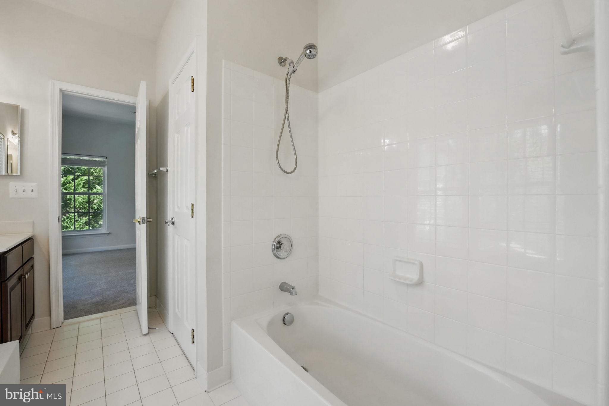 FAWN LAKE - Residential Lease