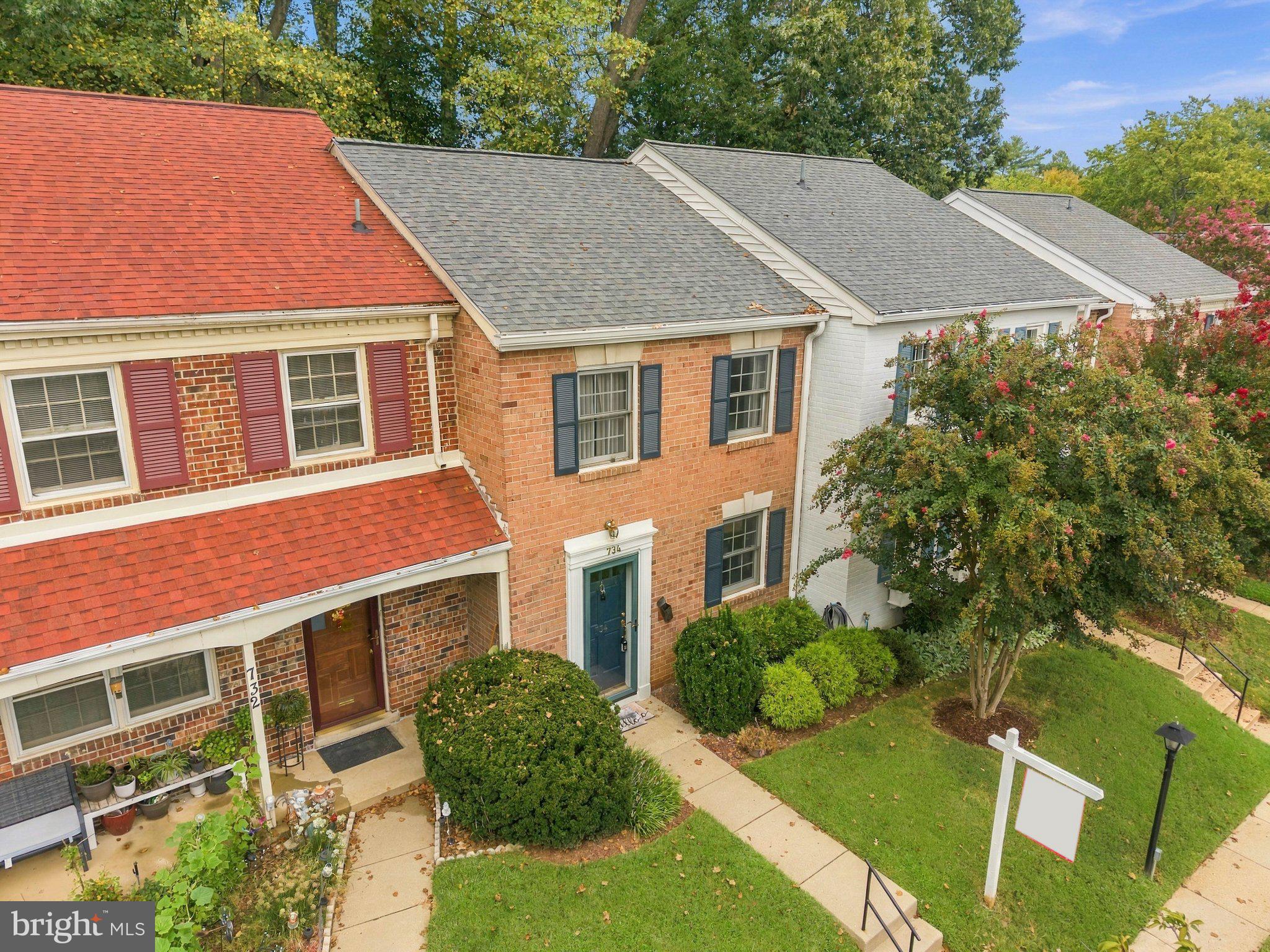 734 AZALEA DRIVE 11-734