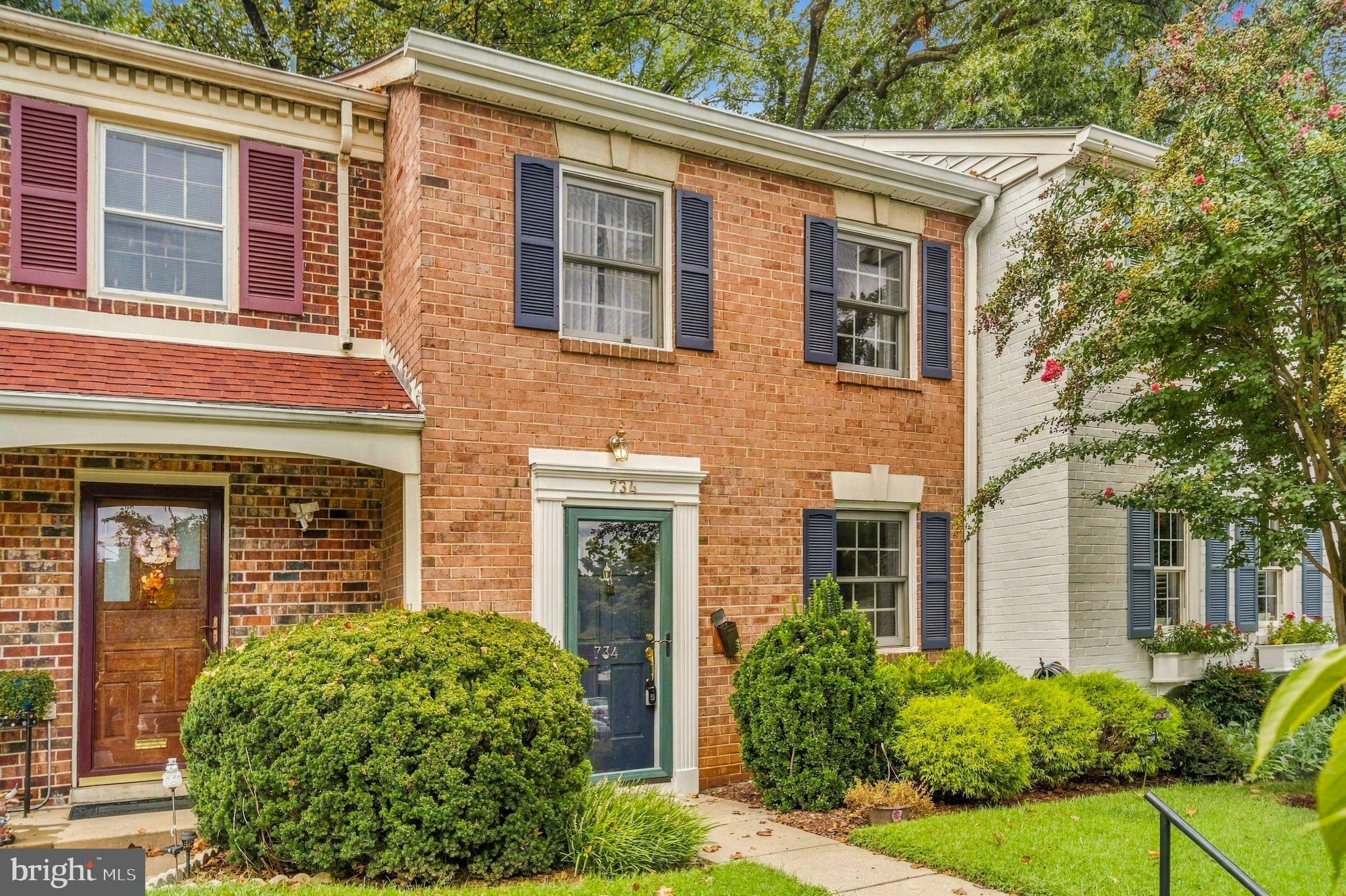 734 AZALEA DRIVE 11-734