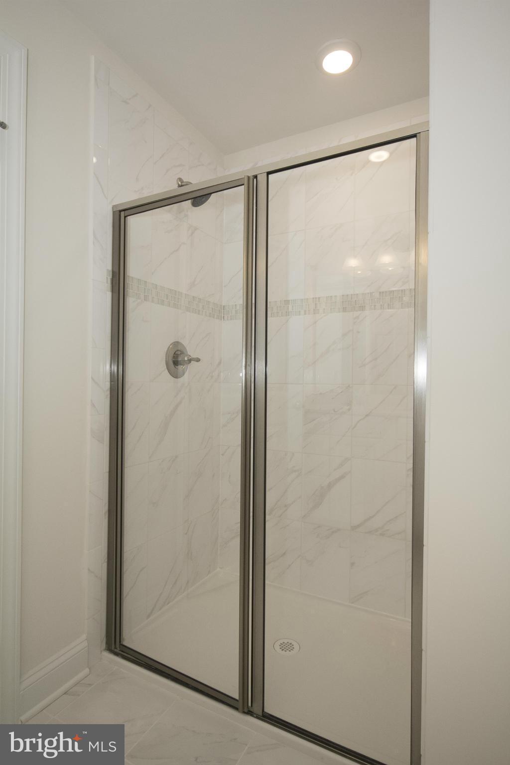 WAVERLY MEWS - Residential Lease