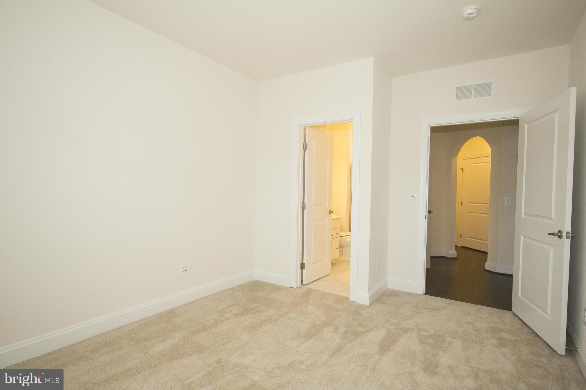 WAVERLY MEWS - Residential Lease