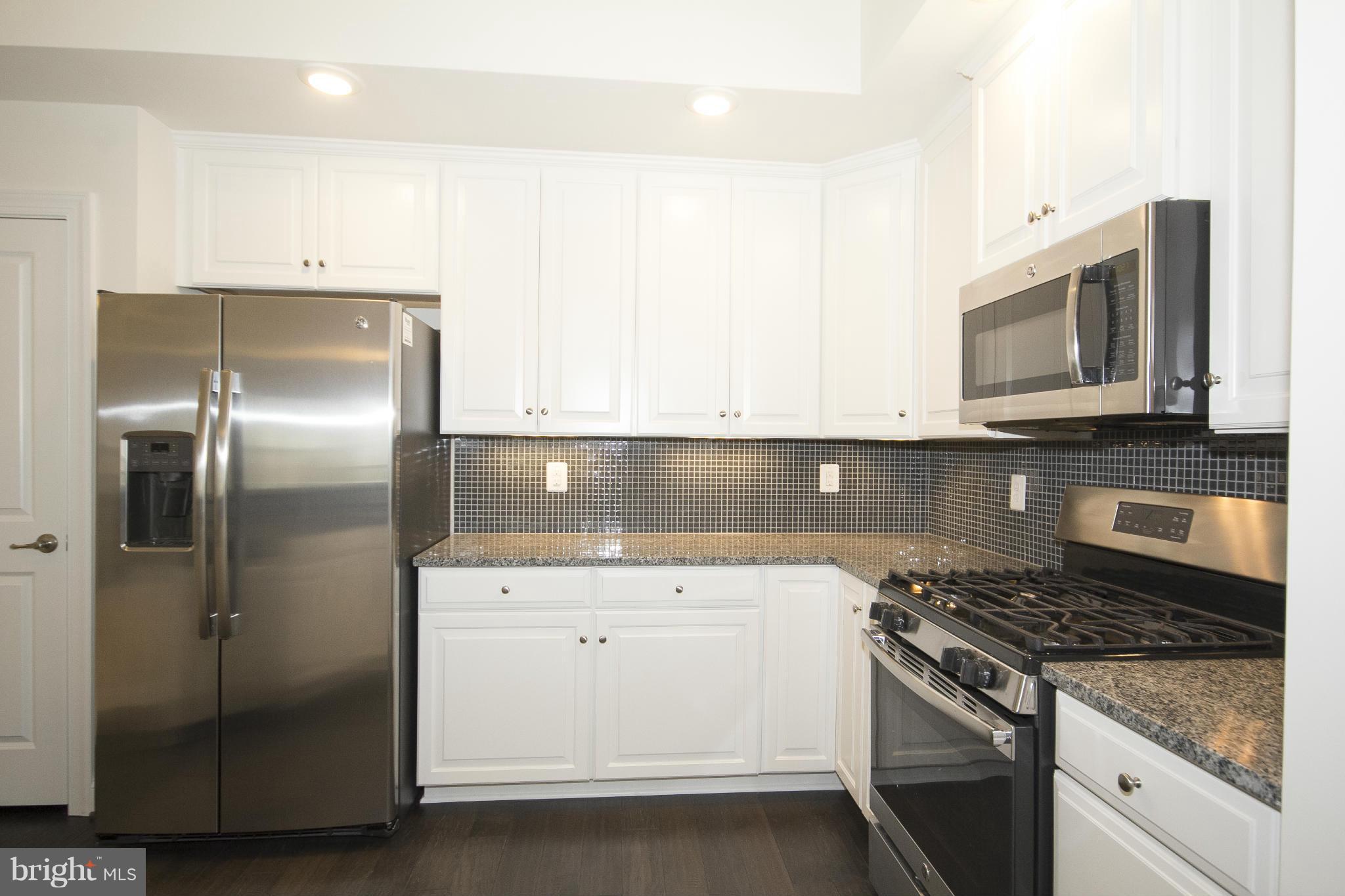 WAVERLY MEWS - Residential Lease