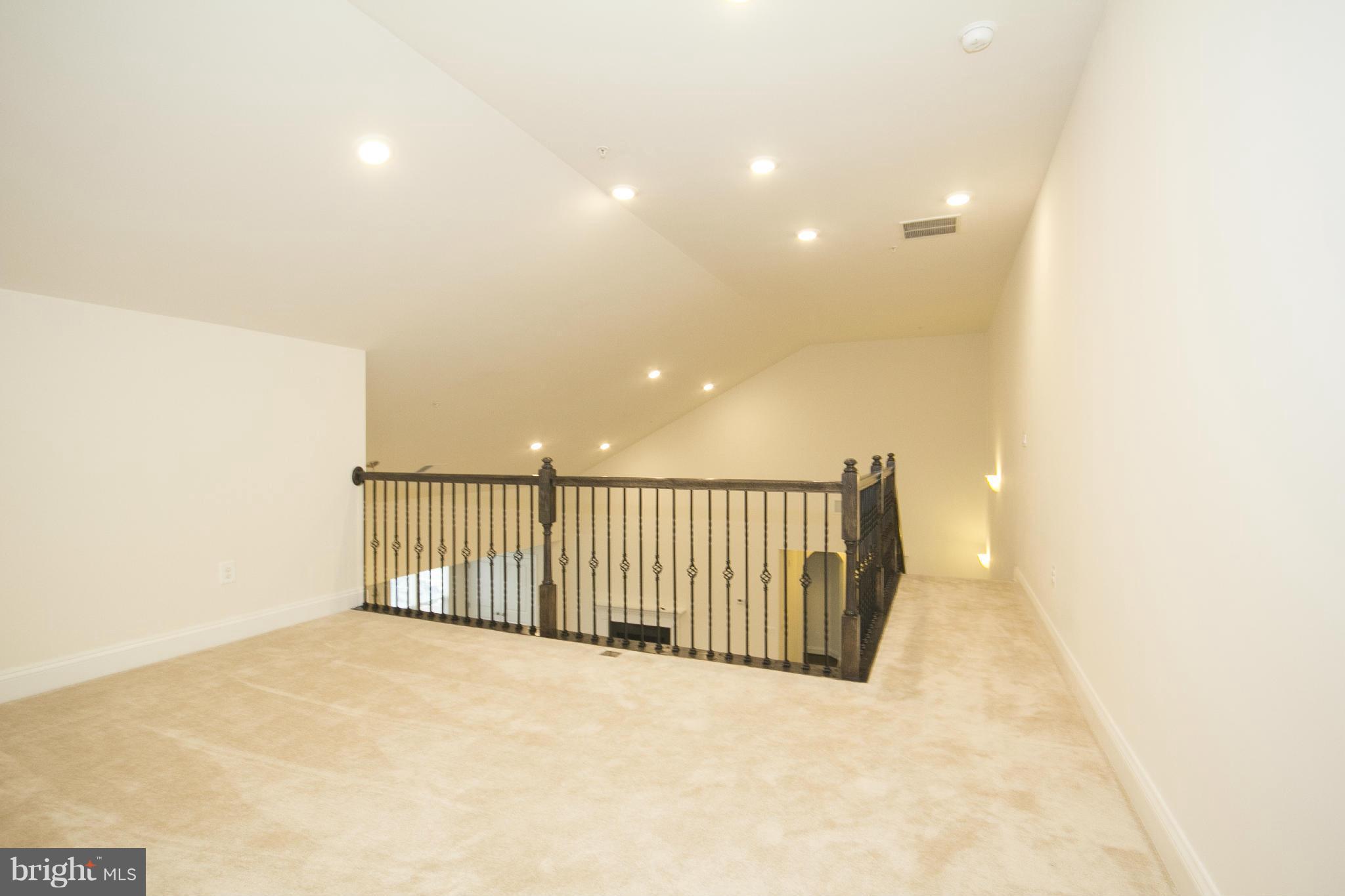 WAVERLY MEWS - Residential Lease