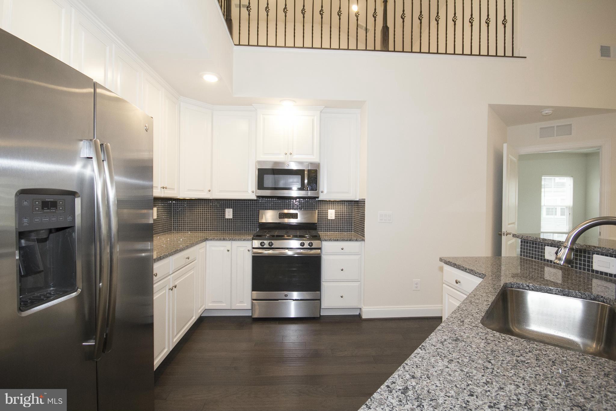 WAVERLY MEWS - Residential Lease