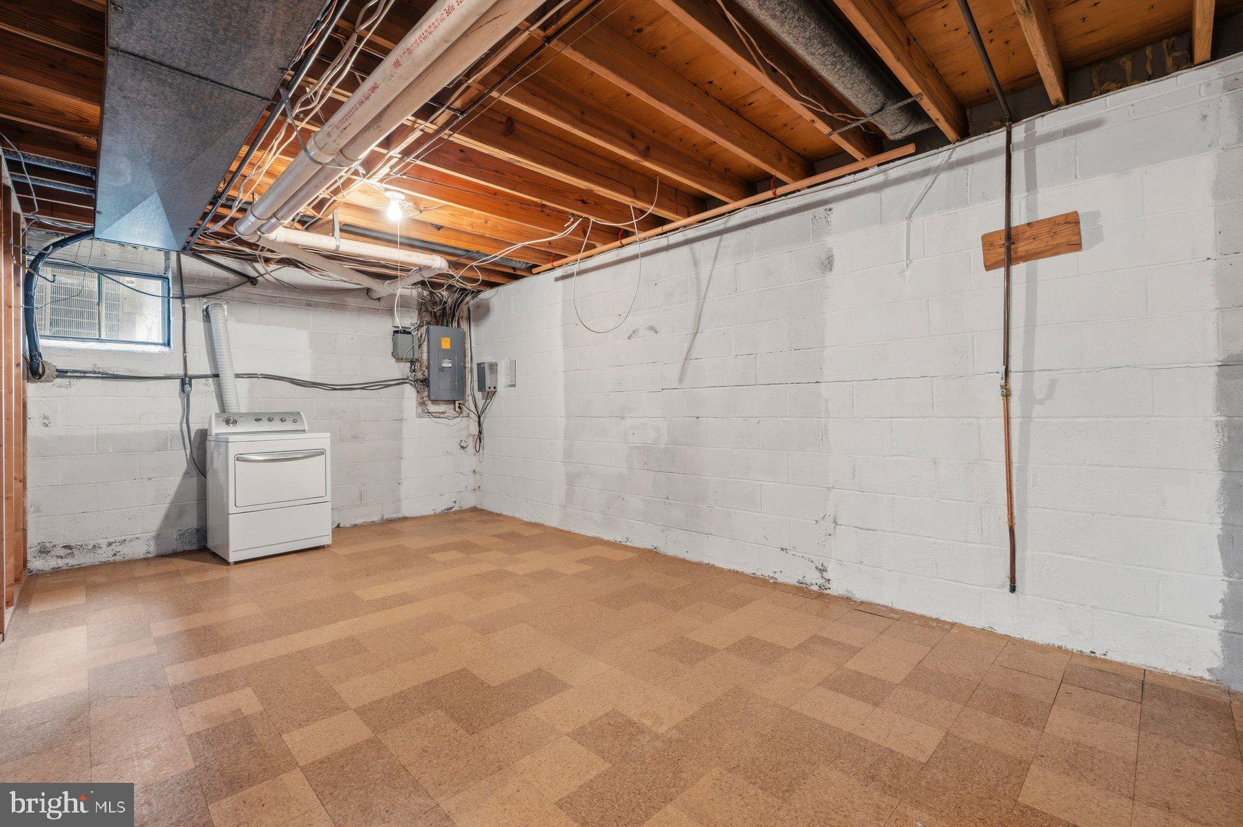 WEST SPRINGFIELD - Residential