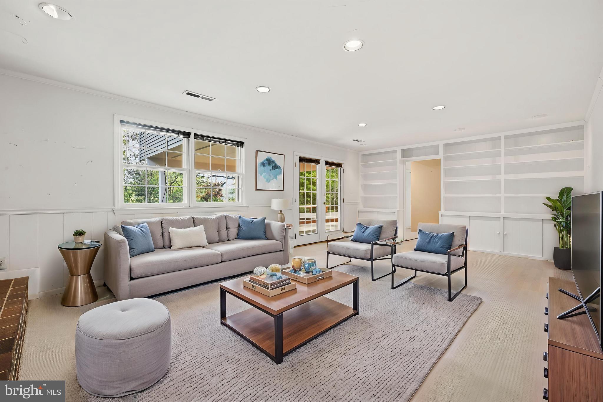 WEST SPRINGFIELD - Residential