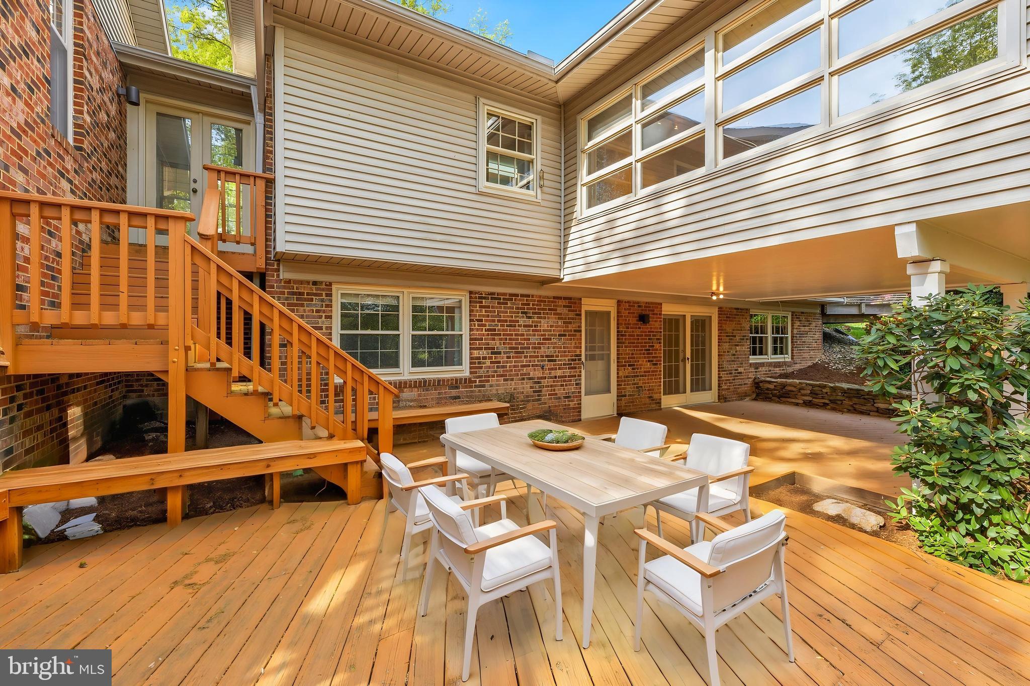 WEST SPRINGFIELD - Residential