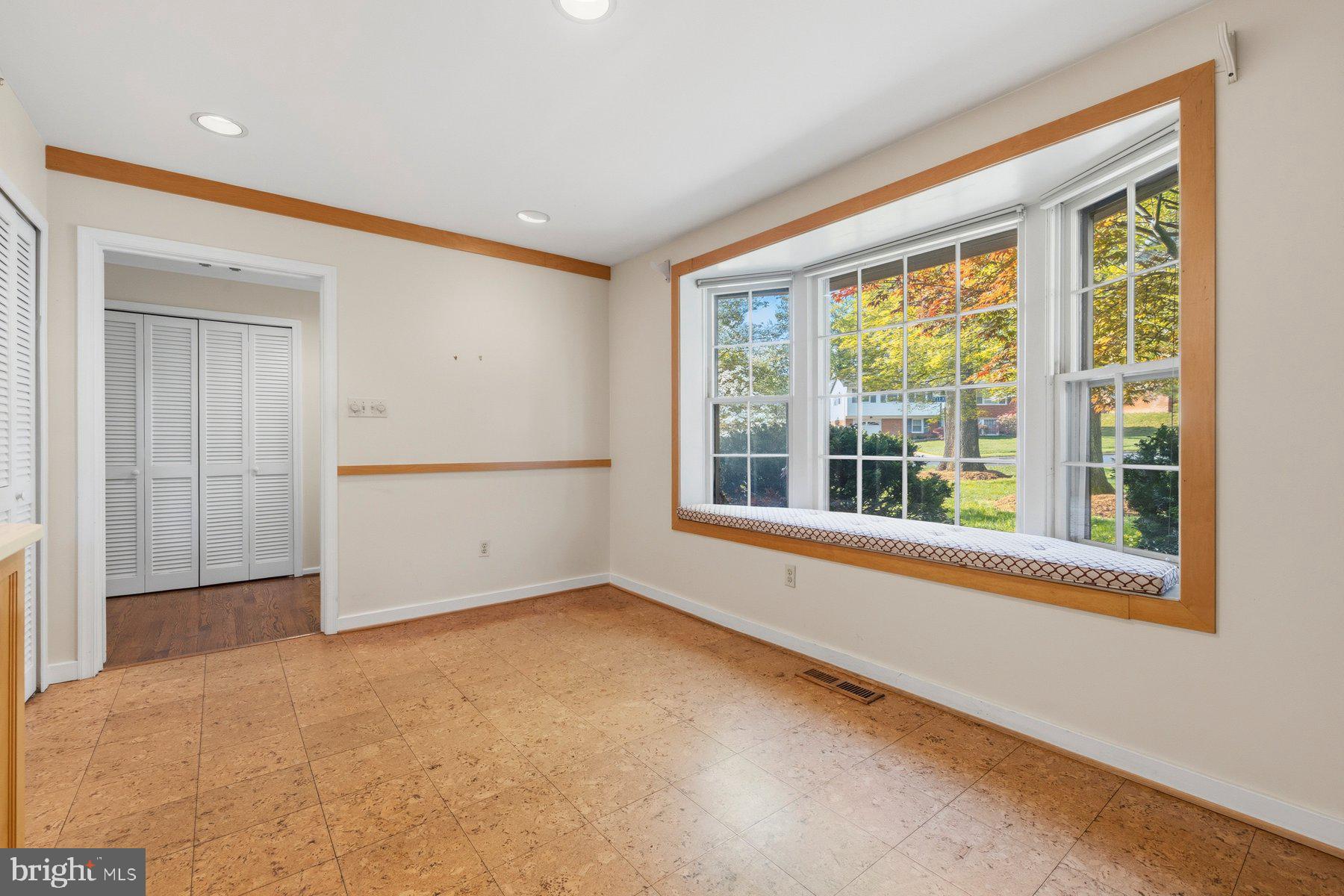 WEST SPRINGFIELD - Residential