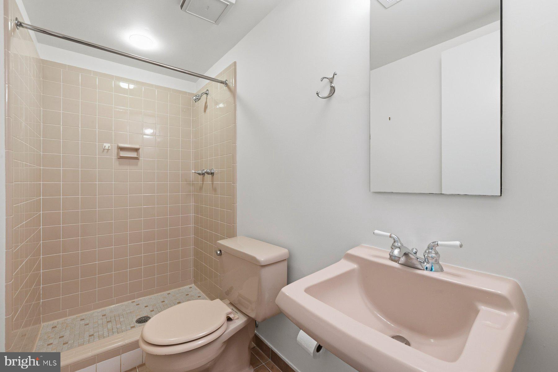 WEST SPRINGFIELD - Residential