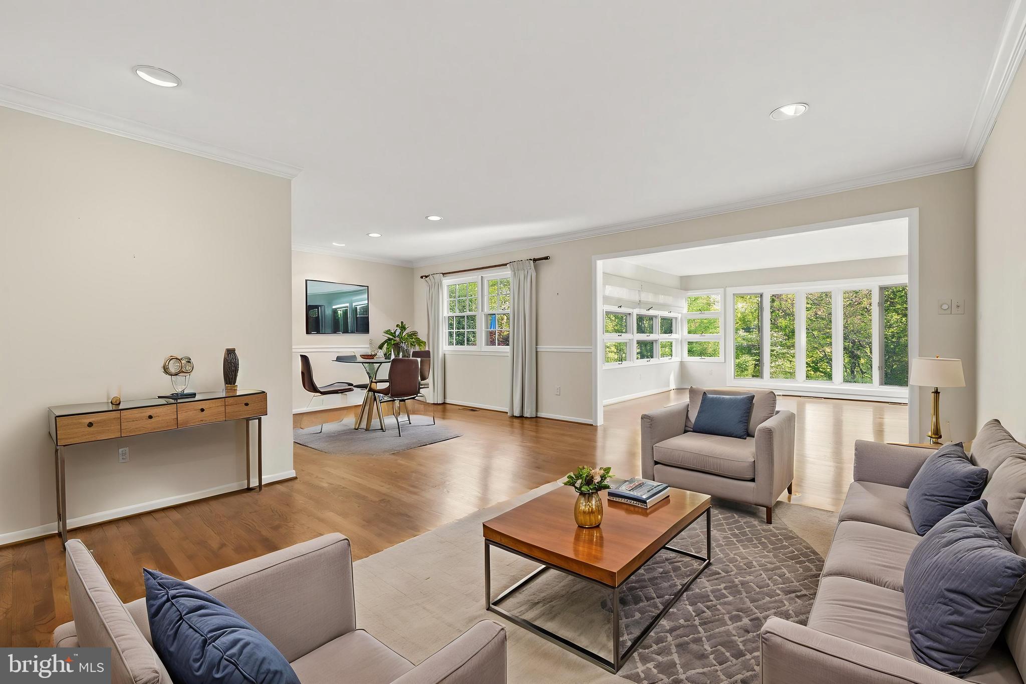 WEST SPRINGFIELD - Residential