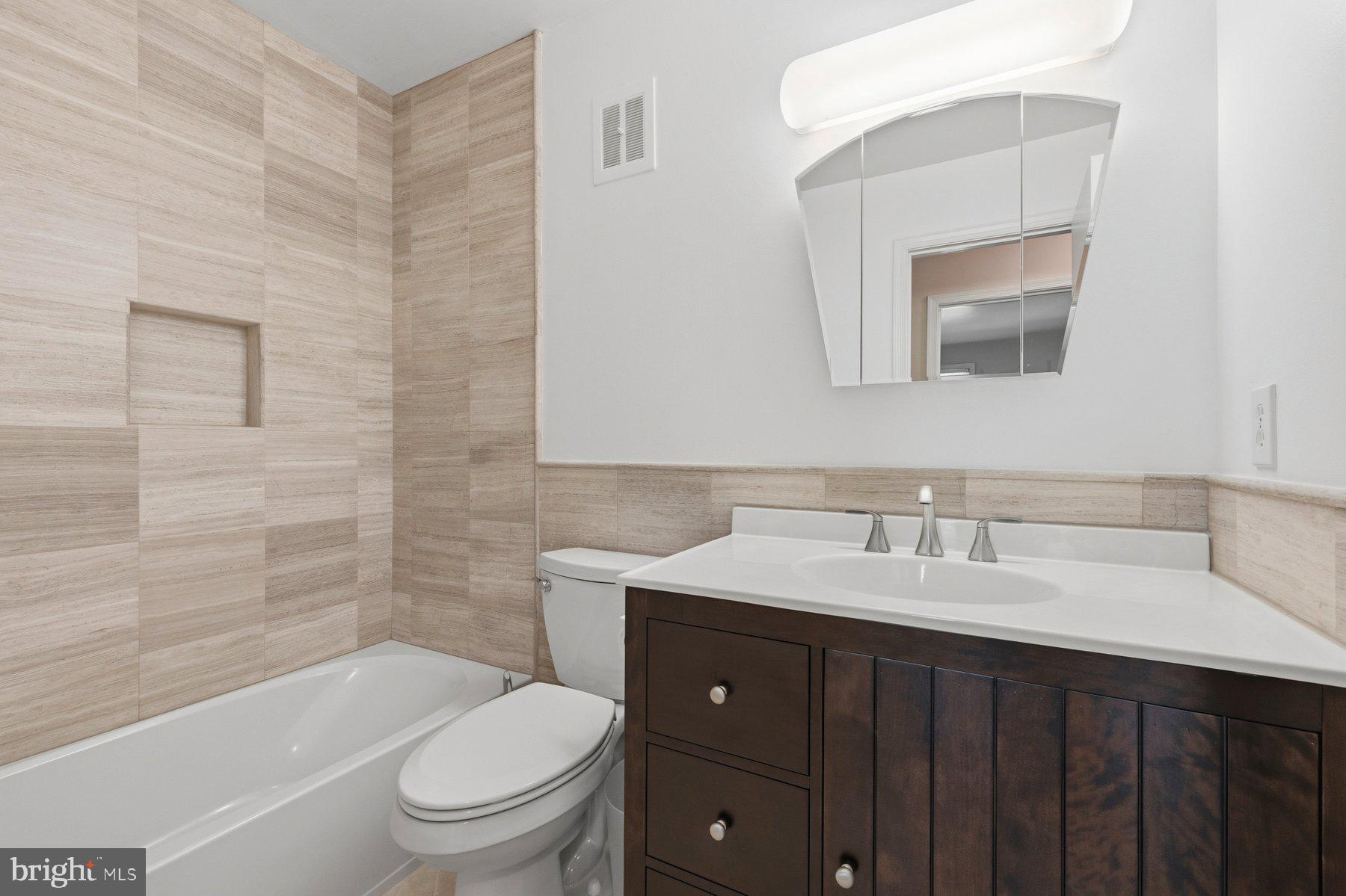 WEST SPRINGFIELD - Residential