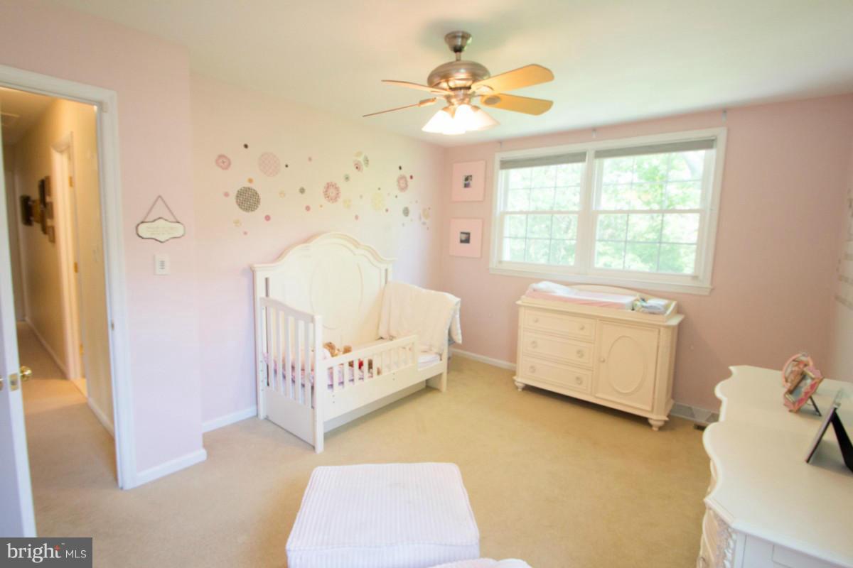 DOLLEY MADISON ESTATES - Residential Lease