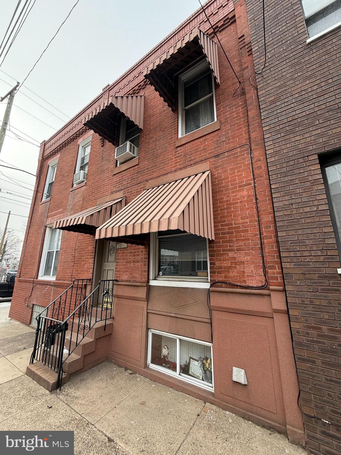 GIRARD ESTATES - Residential