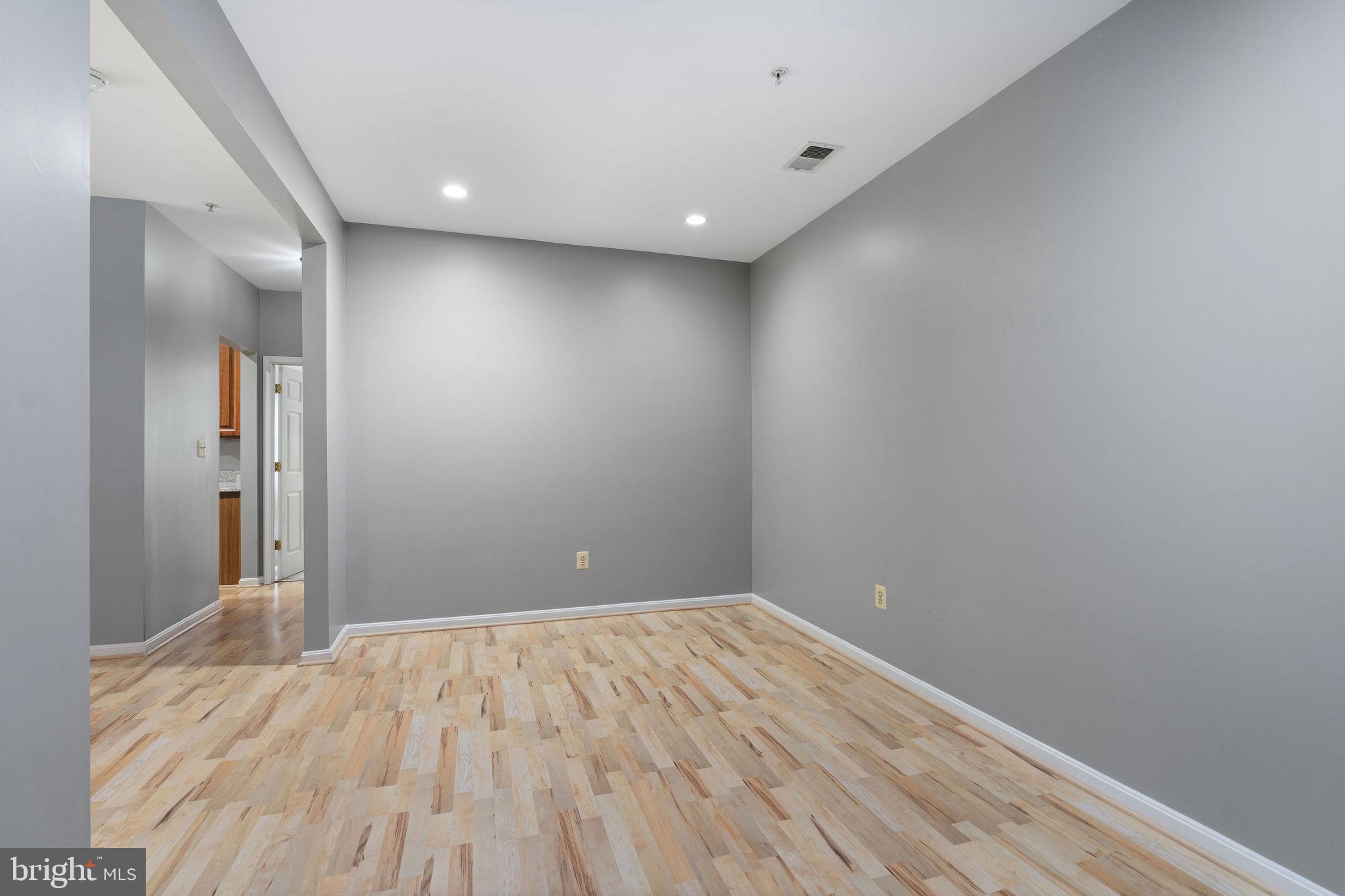 HOPEWELL POINTE - Residential