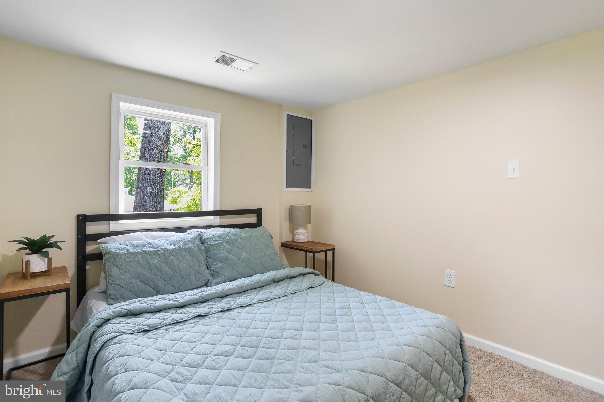 SHANNONDALE - Residential