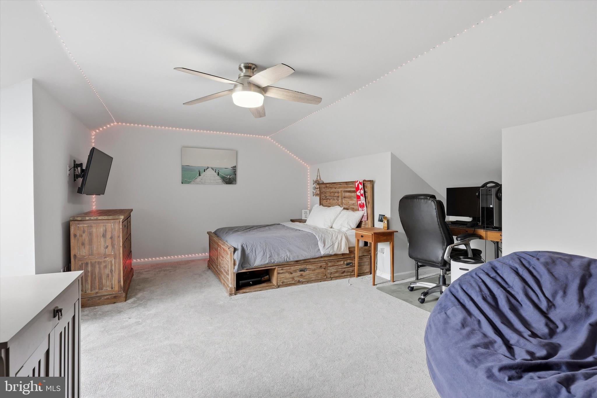TANGLEWOOD - Residential
