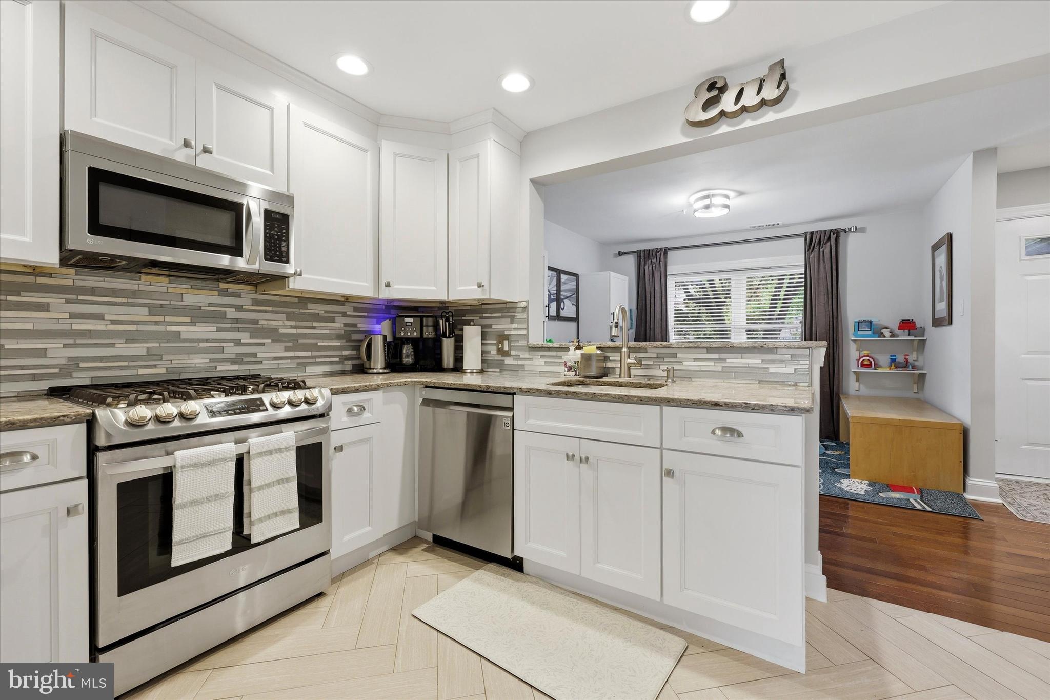 TANGLEWOOD - Residential