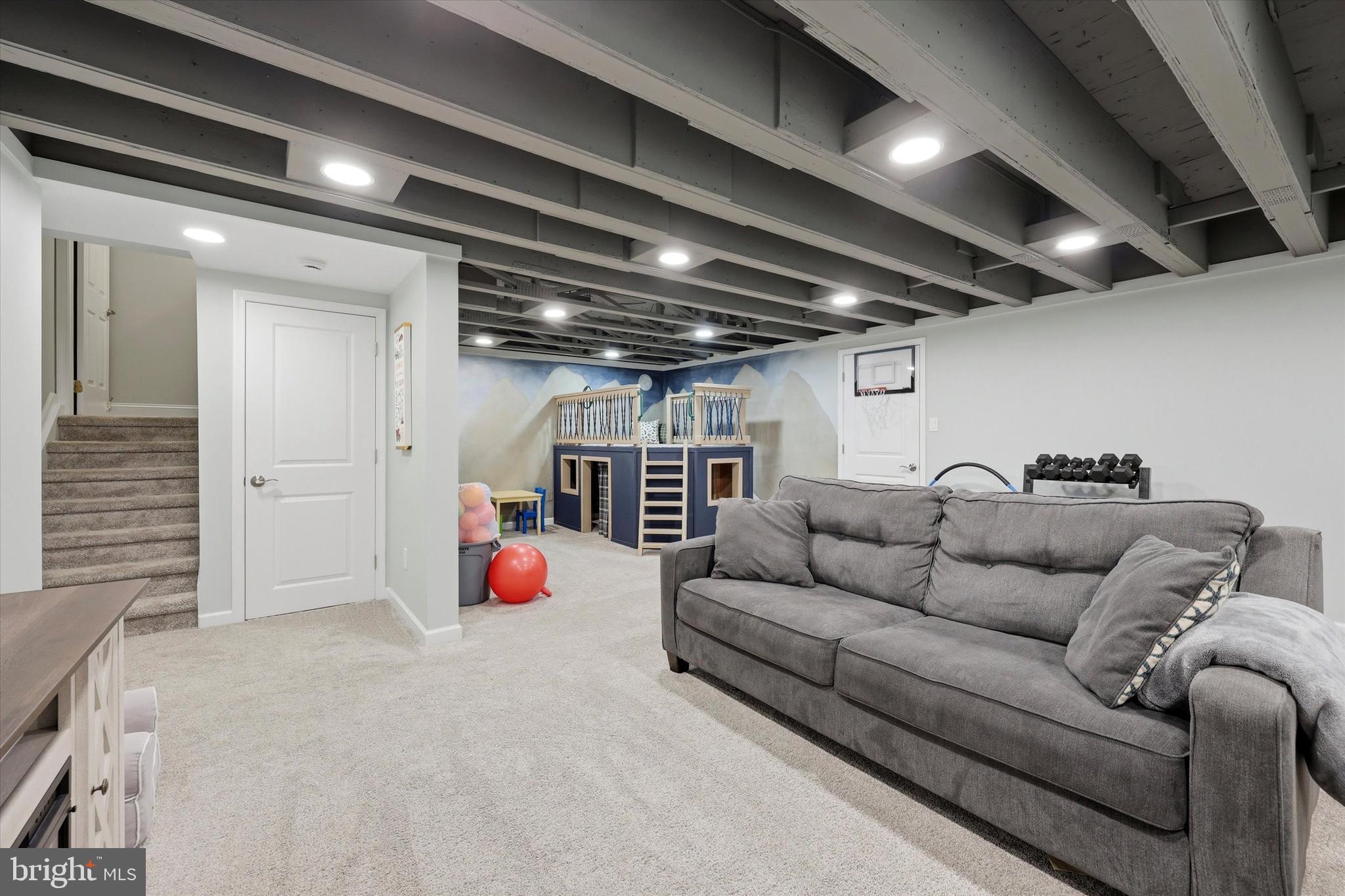 TANGLEWOOD - Residential
