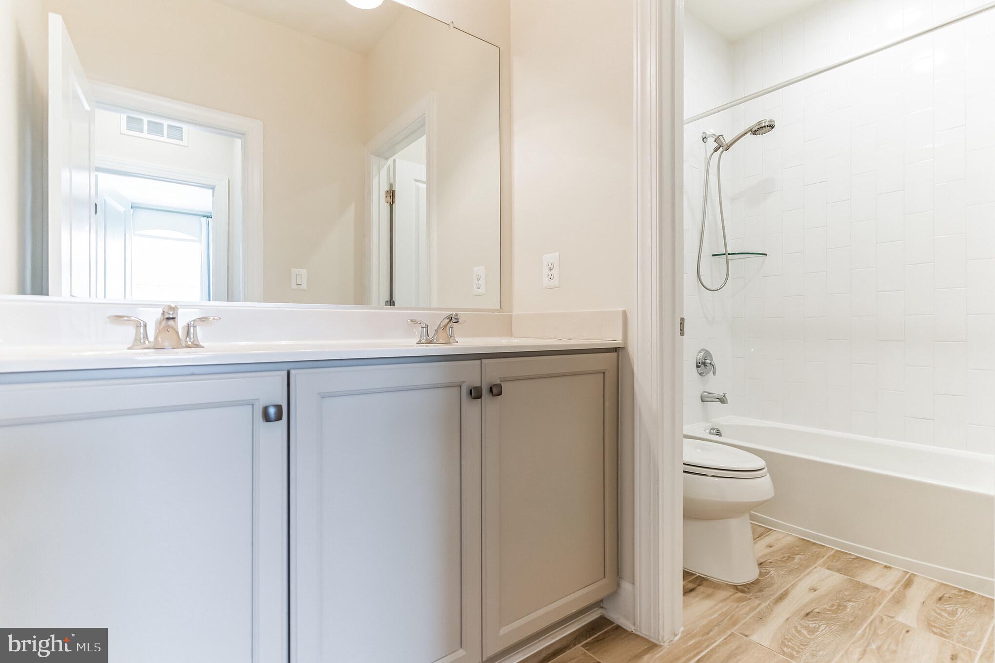 BRAMBLETON TOWN CENTER - Residential Lease