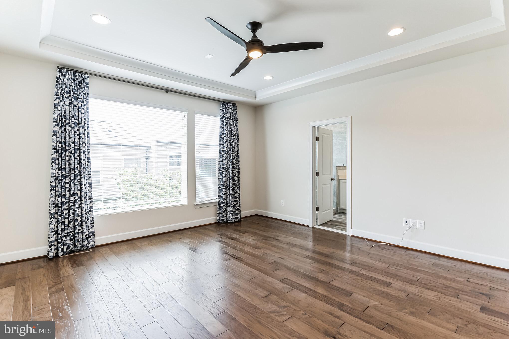 BRAMBLETON TOWN CENTER - Residential Lease