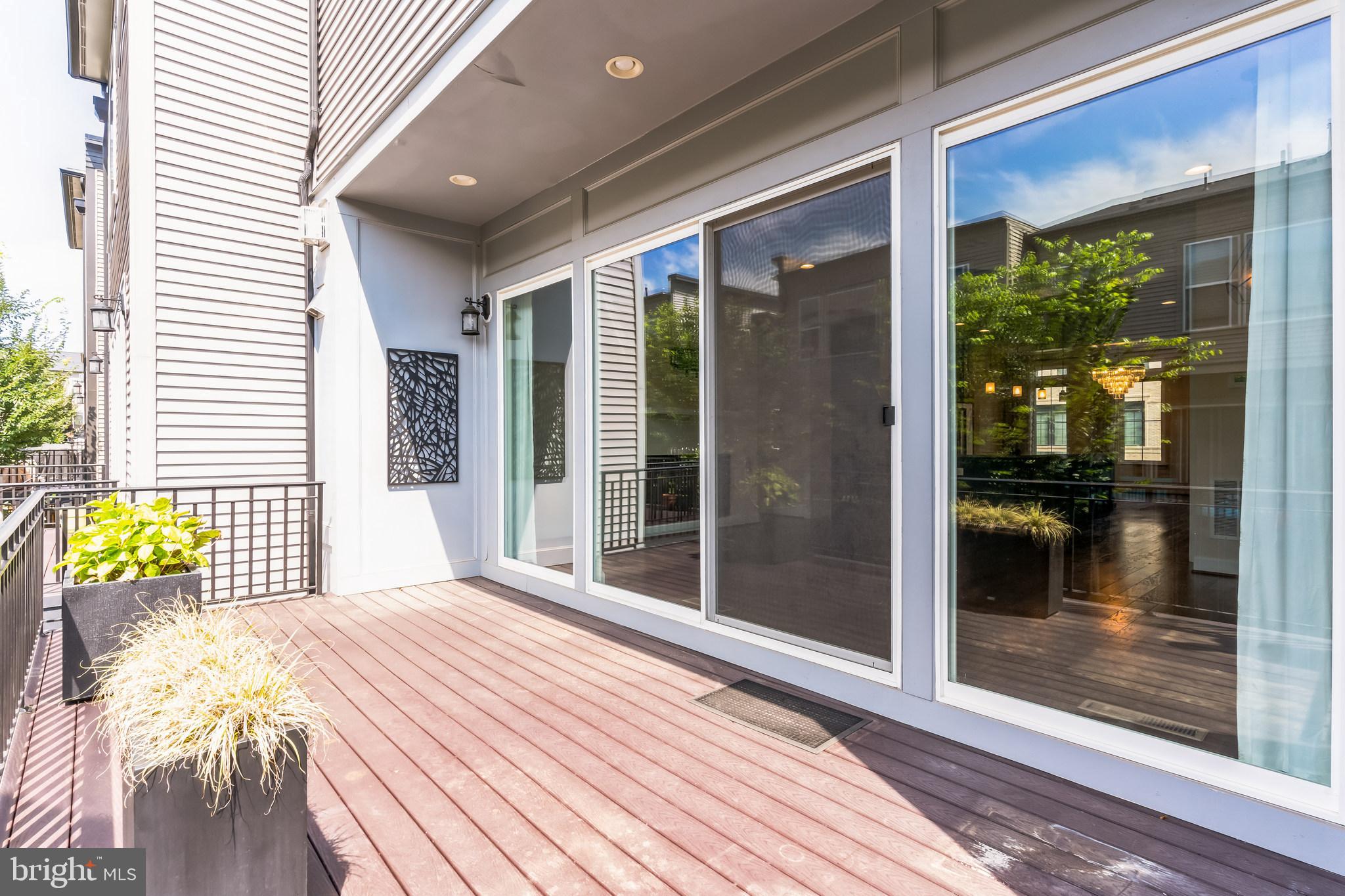 BRAMBLETON TOWN CENTER - Residential Lease