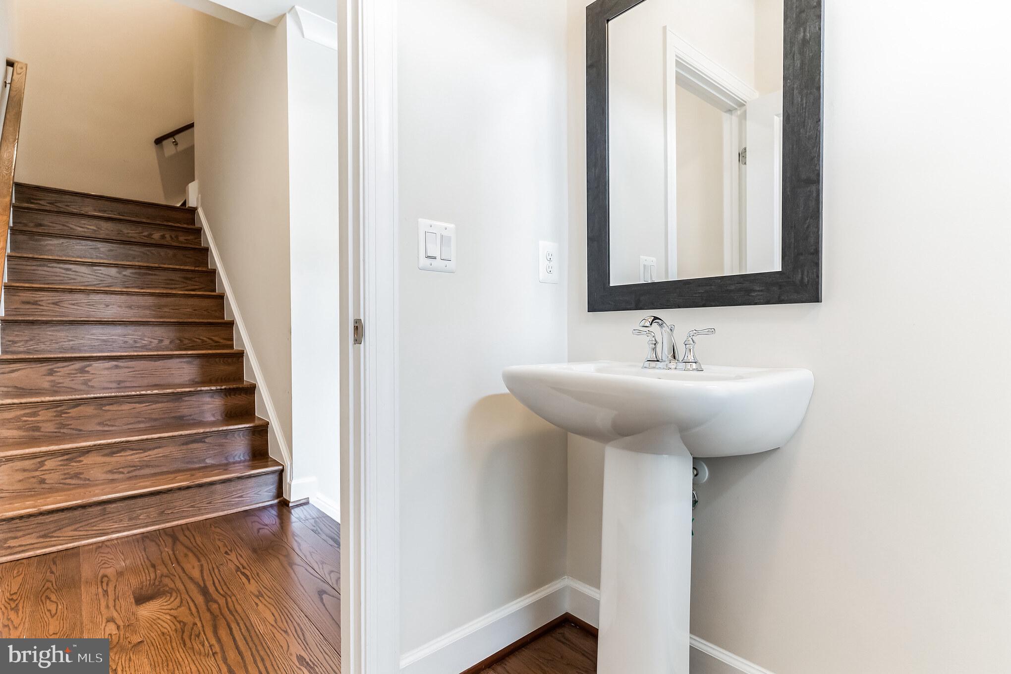 BRAMBLETON TOWN CENTER - Residential Lease