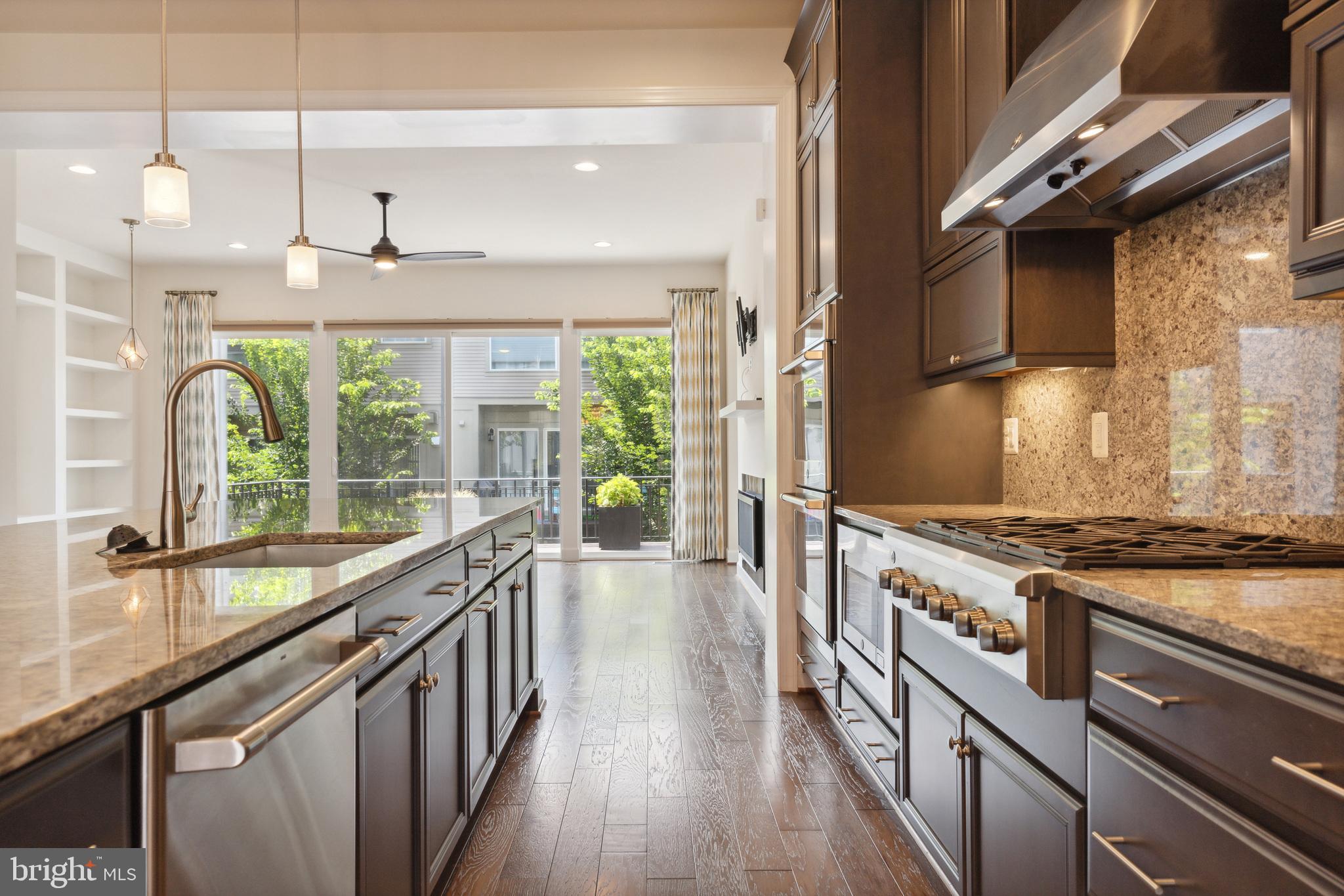 BRAMBLETON TOWN CENTER - Residential Lease