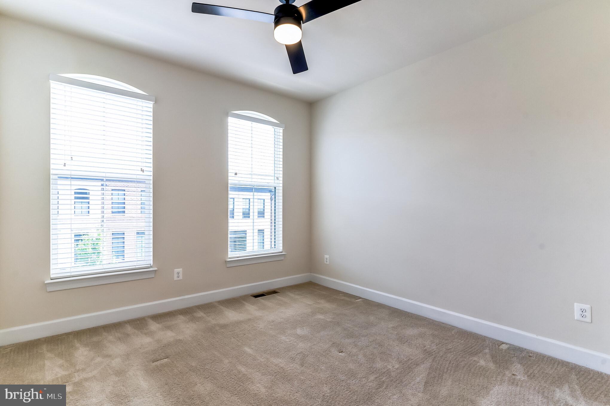 BRAMBLETON TOWN CENTER - Residential Lease