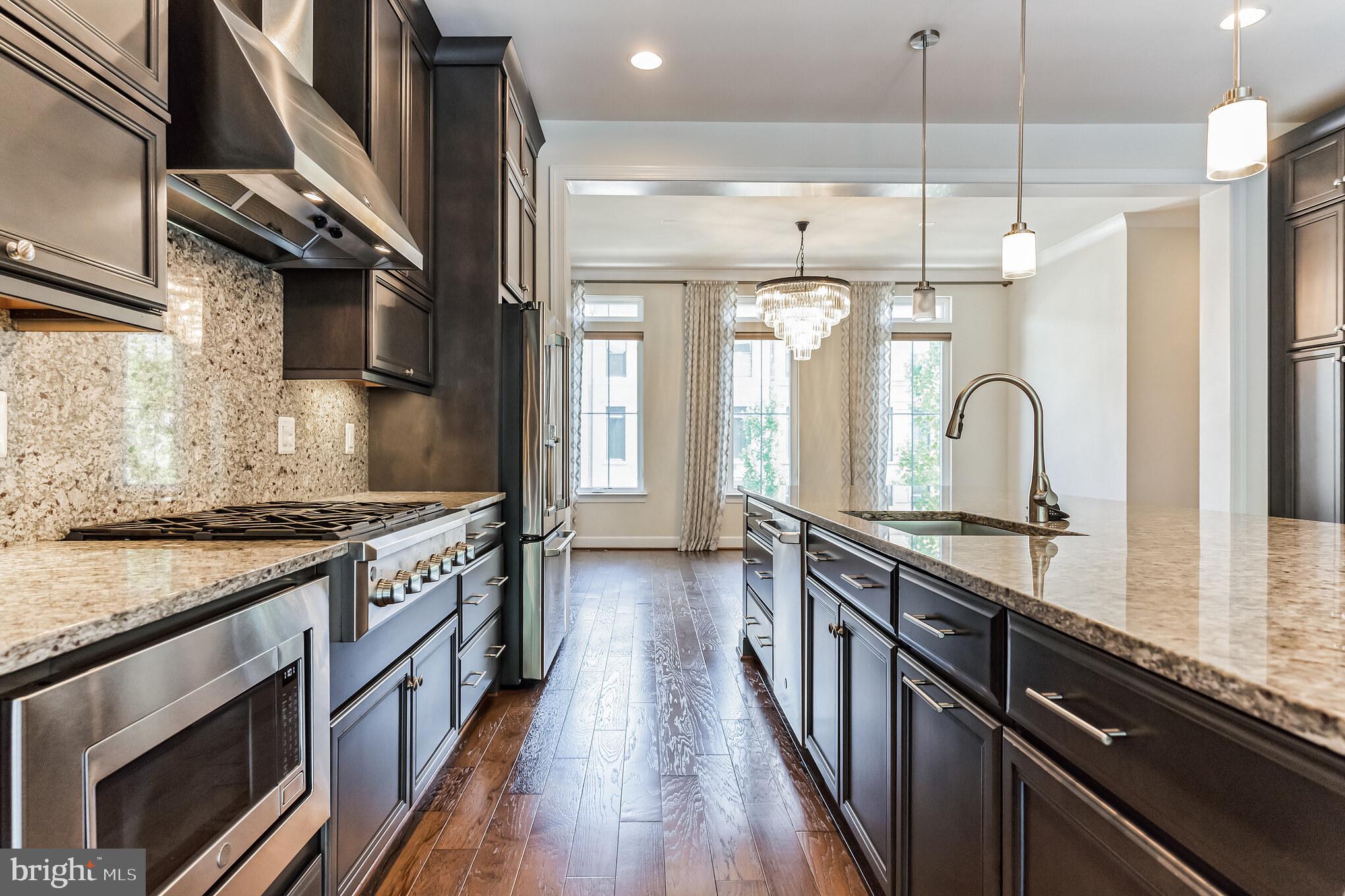 BRAMBLETON TOWN CENTER - Residential Lease