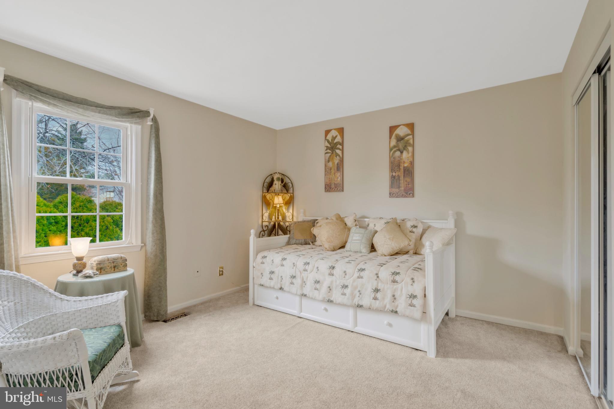 BELLE POND FARM - Residential