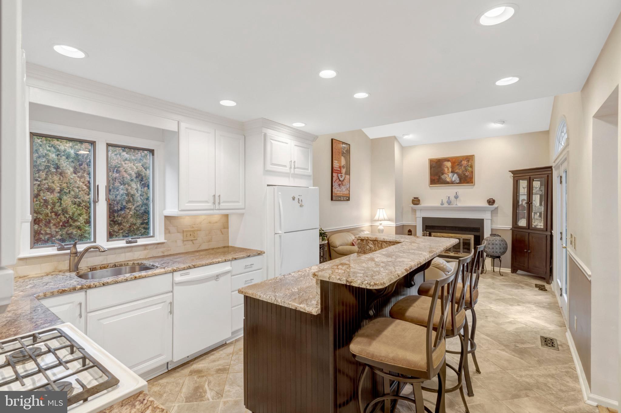 14404 COACHWAY DRIVE