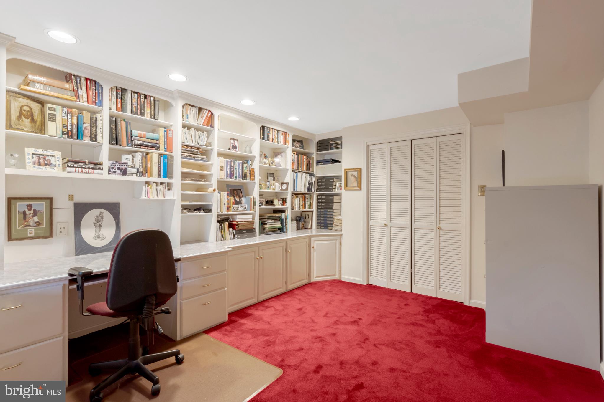 BELLE POND FARM - Residential