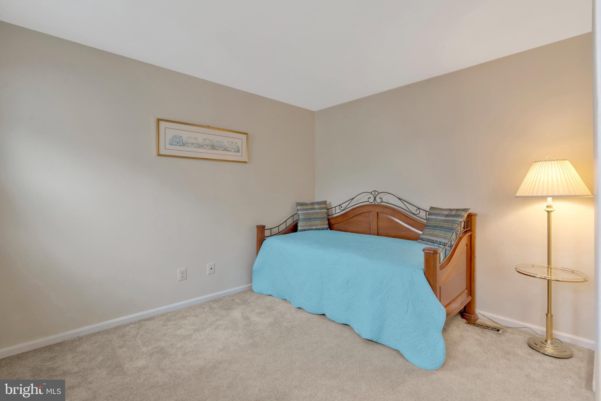 BELLE POND FARM - Residential