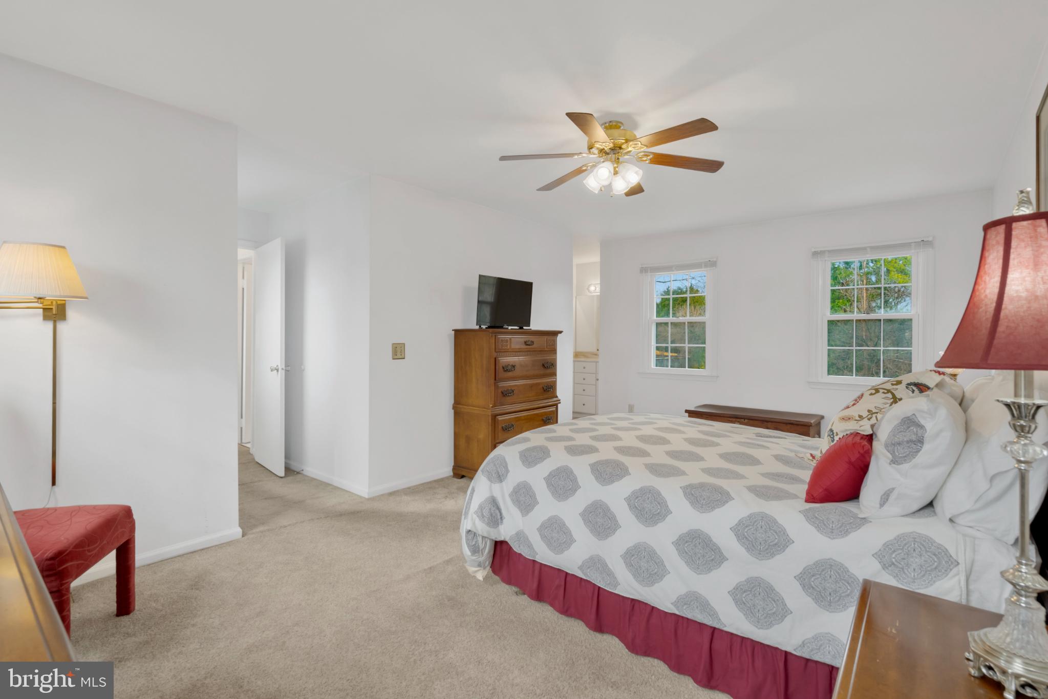 BELLE POND FARM - Residential