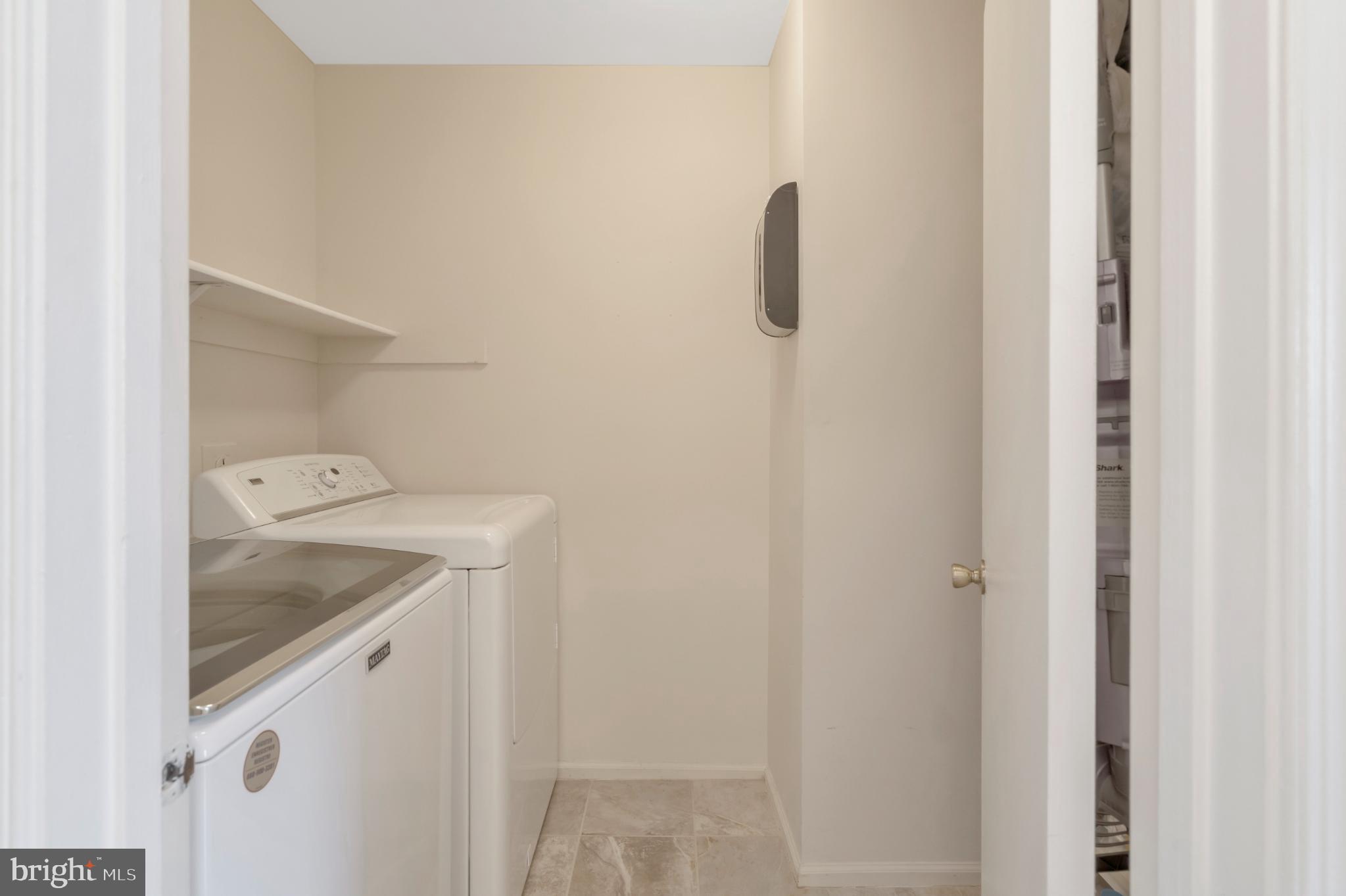 BELLE POND FARM - Residential