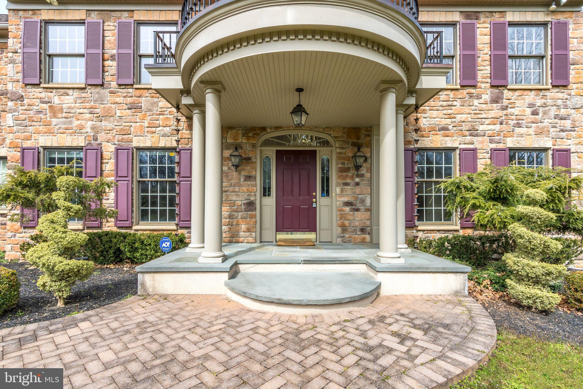 WINDWARD CHASE - Residential