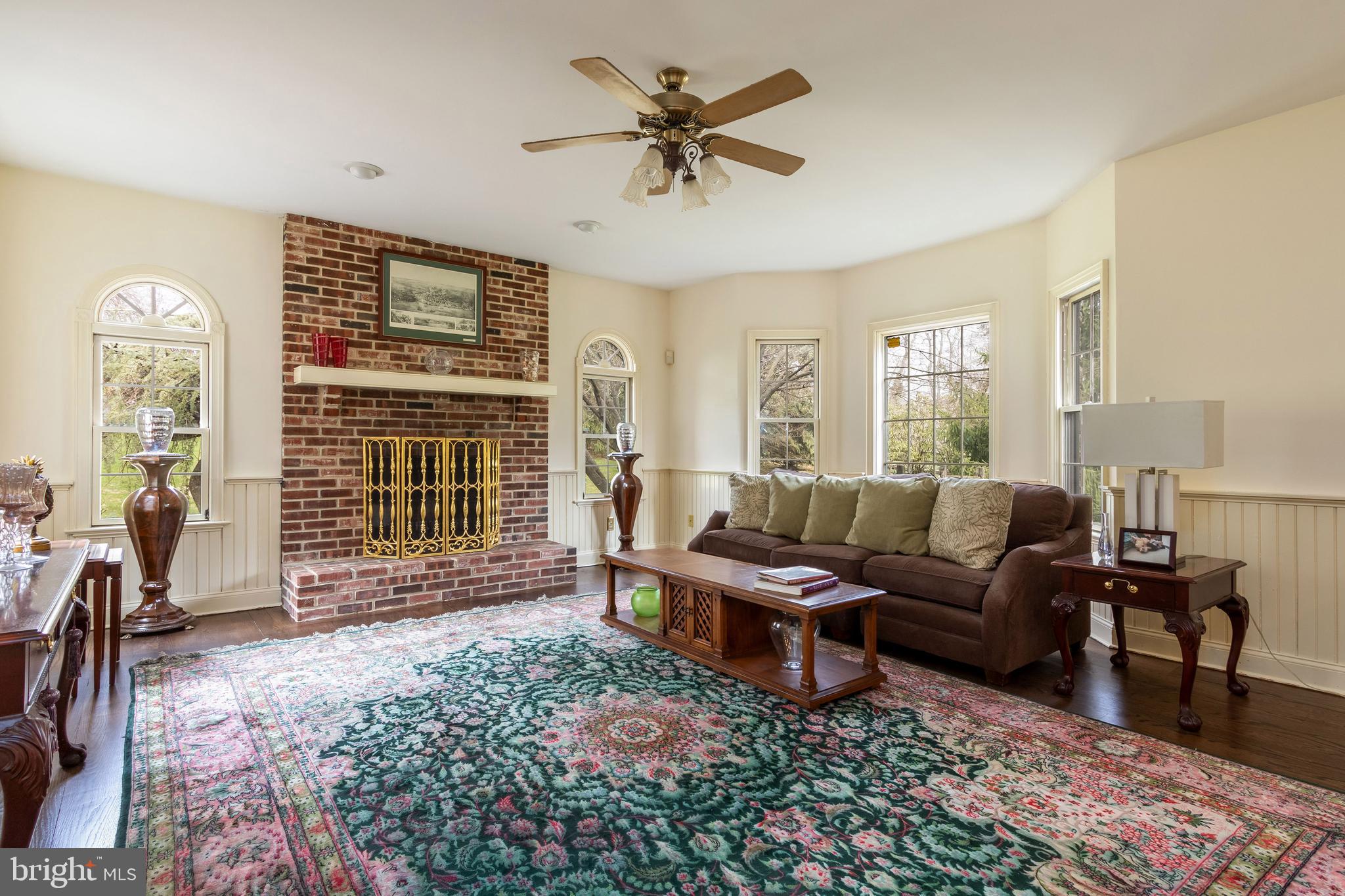 WINDWARD CHASE - Residential