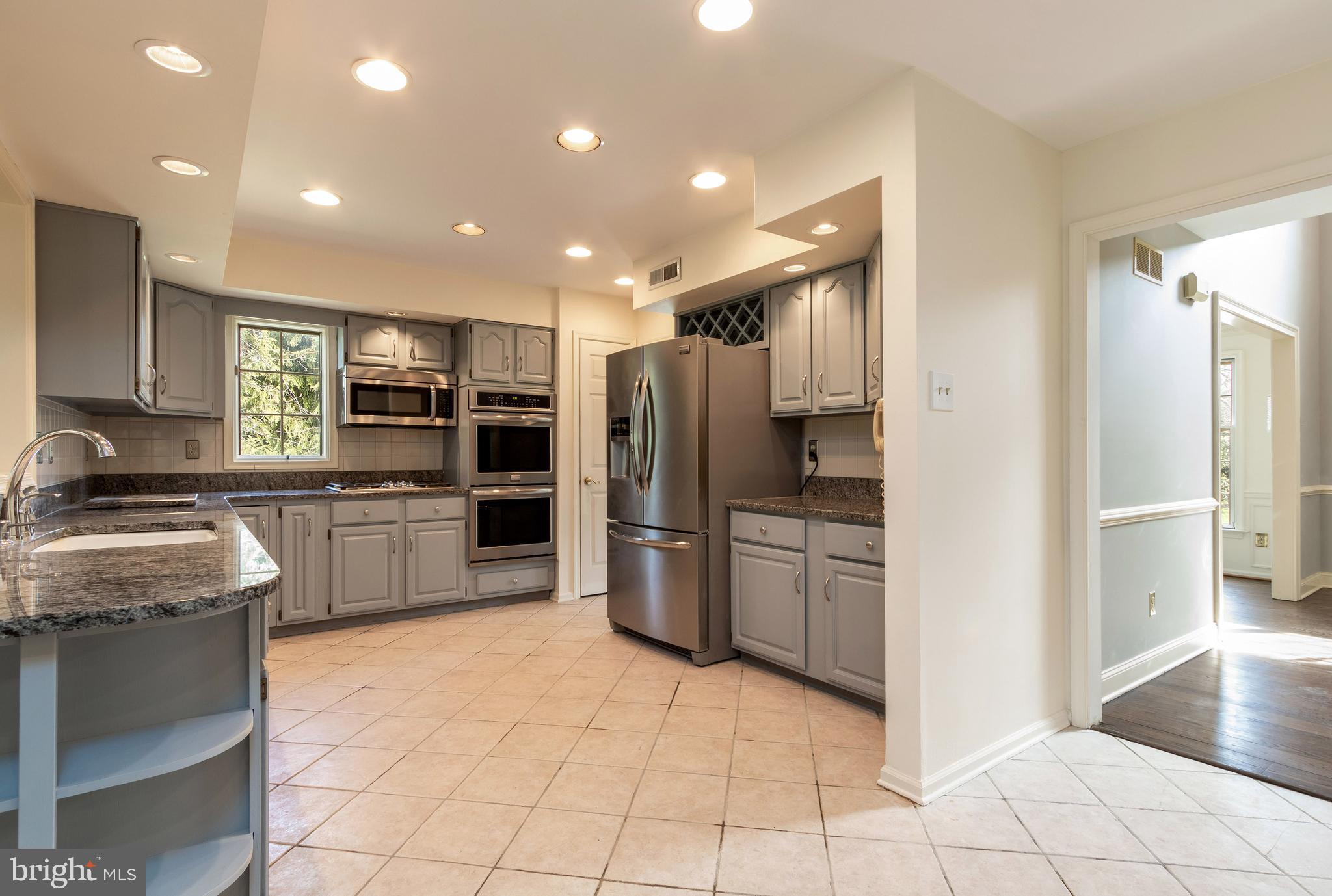 WINDWARD CHASE - Residential